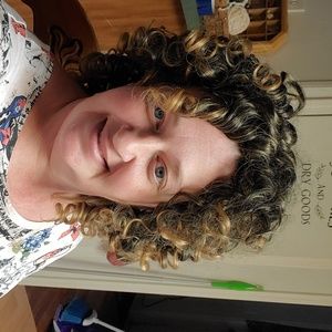 Spring curls Ombre black & brown wig. Bangs 15" curled 21" stretched syn…